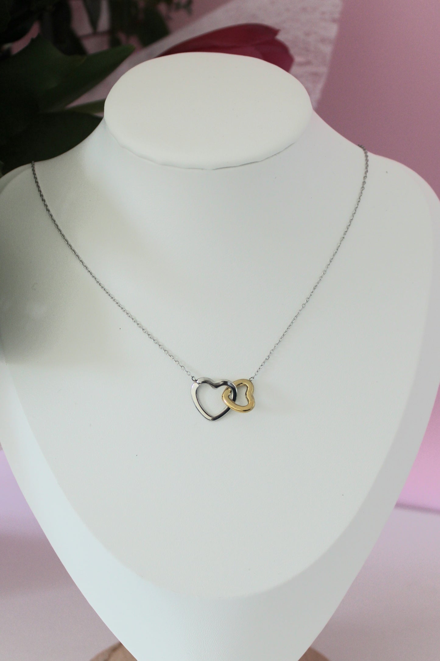 Collier coeurs enlacés